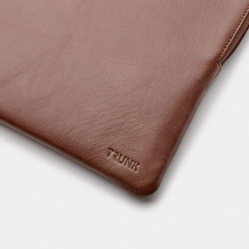 TRUNK Leather Sleeve 13