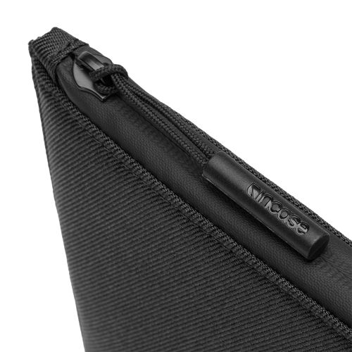 Incase Facet Sleeve w/ Recycled Twill MBPro 16