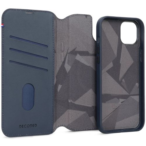 DECODED Leather Detachable Wallet Case w/MagSafe  for iPhone 15 - True Navy