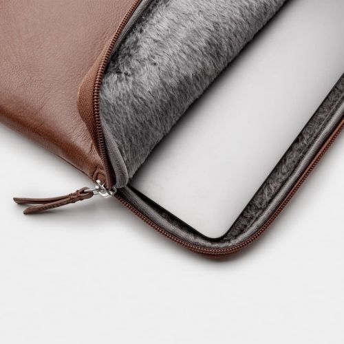 TRUNK Leather Sleeve 13